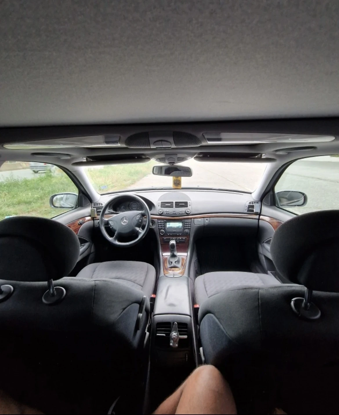 Mercedes-Benz E 220  - изображение 4