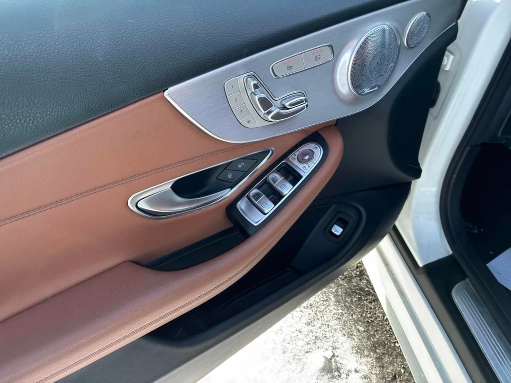 Mercedes-Benz C 300 * 4MATIC Cabriolet * CARFAX * ���� �� �� | Mobile.bg � ����������� 11