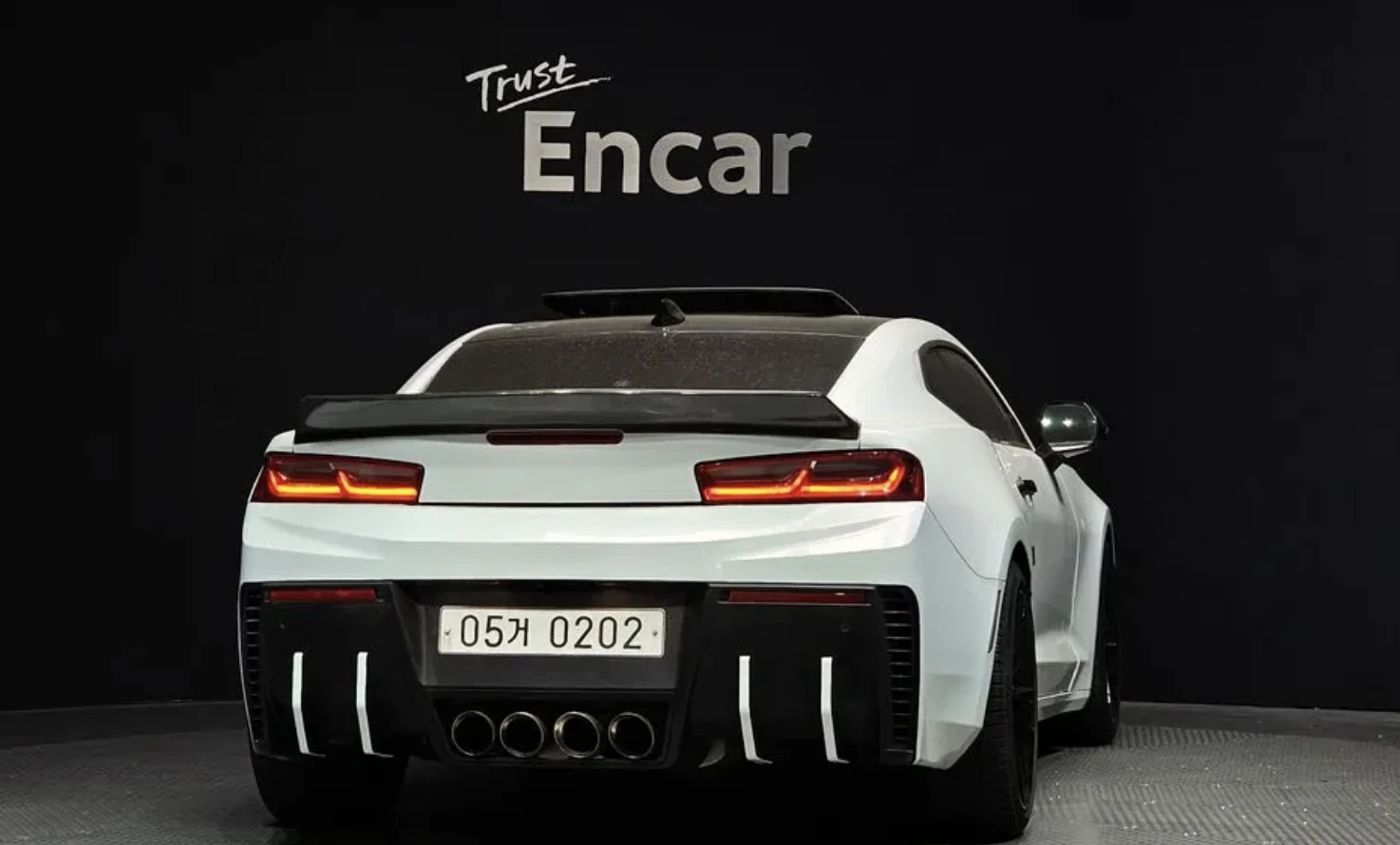 Chevrolet Camaro SS* 6.2* V8* ПОДГРЕВ* ОБДУХВАНЕ* КАМЕРА* КЕЙЛЕС*  - изображение 4