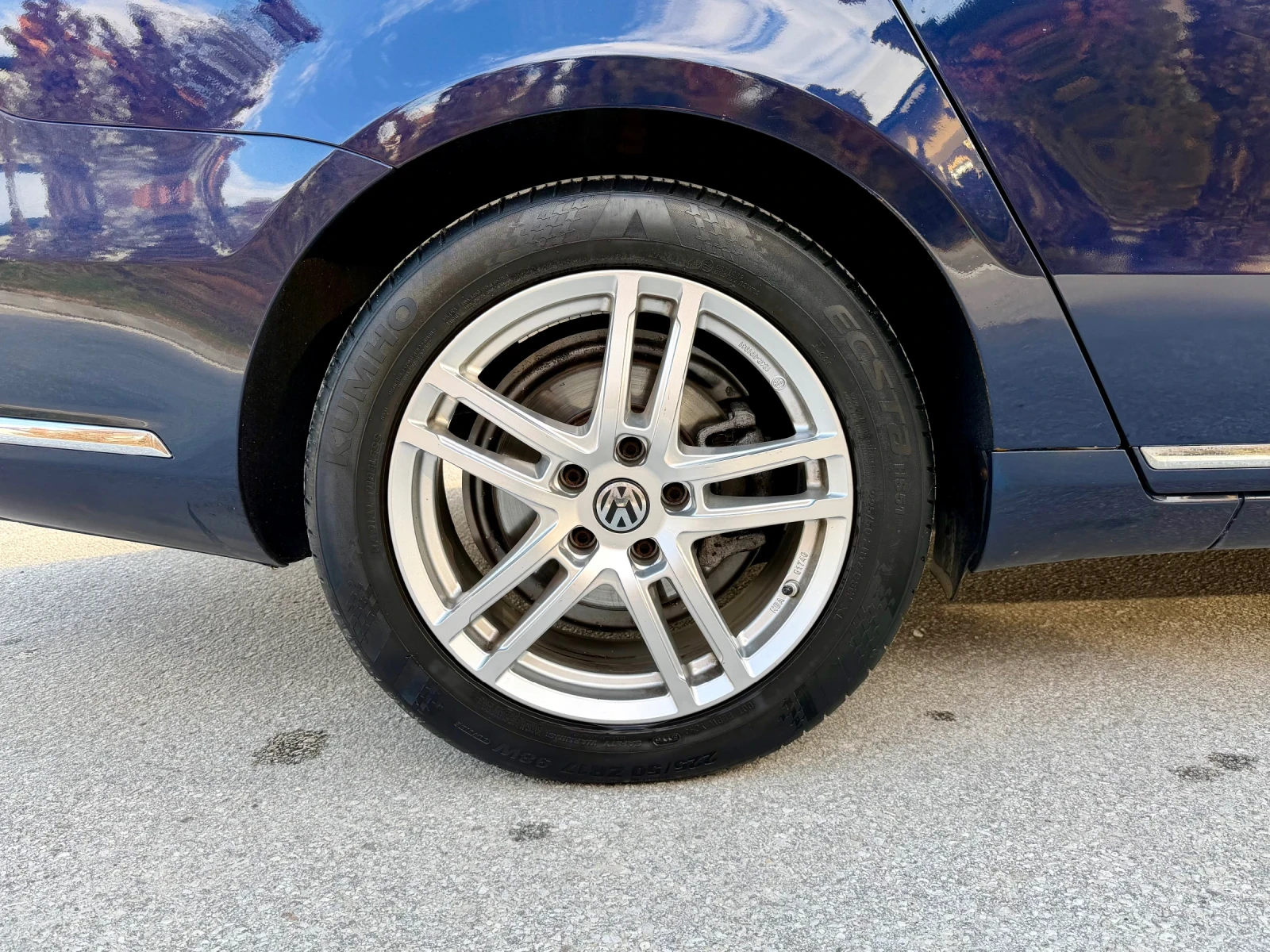 VW Passat 2.0 TDI Highline, снимка 6 - Автомобили и джипове - 53635967