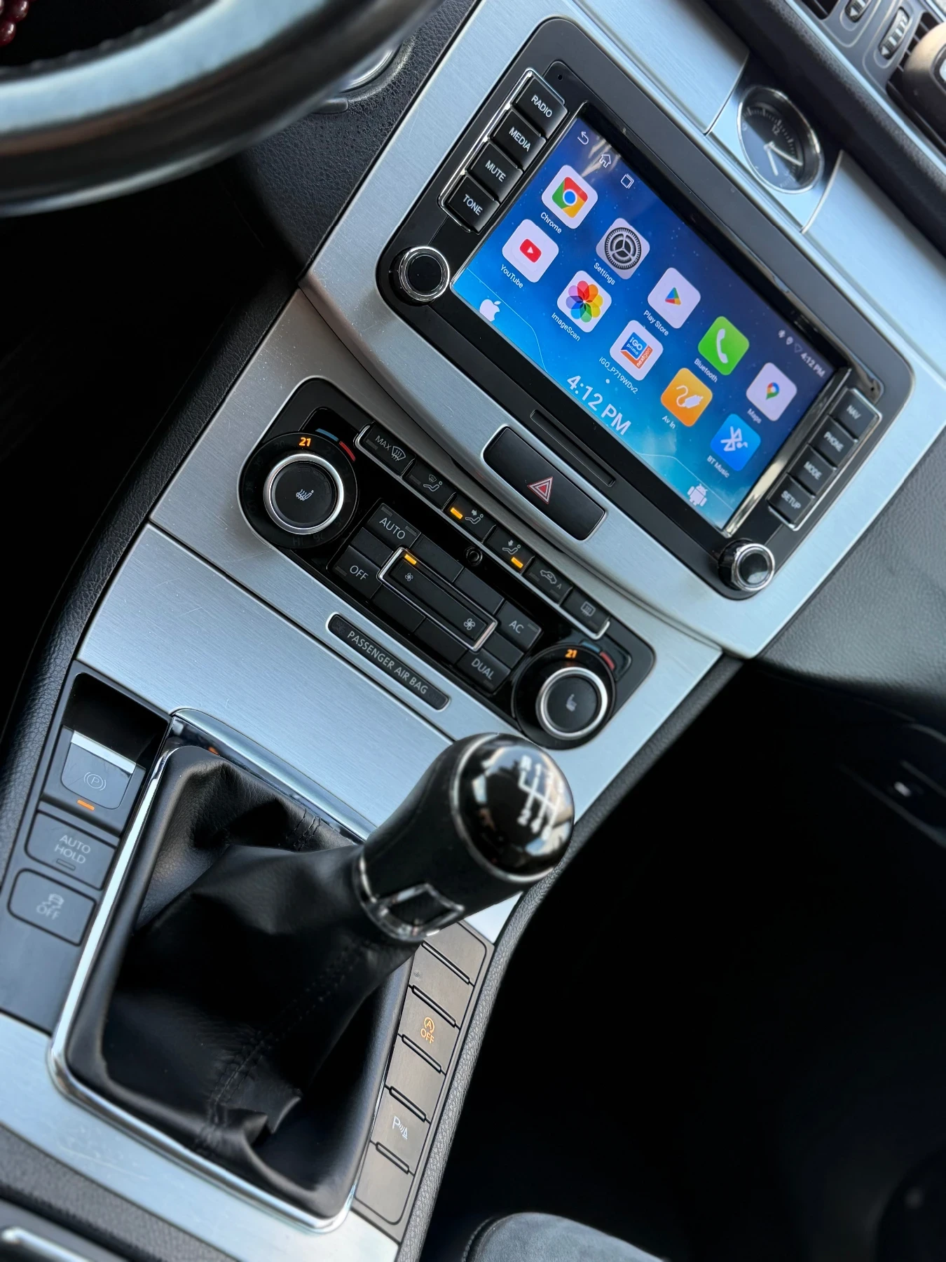 VW Passat 2.0 TDI Highline, снимка 15 - Автомобили и джипове - 53635967