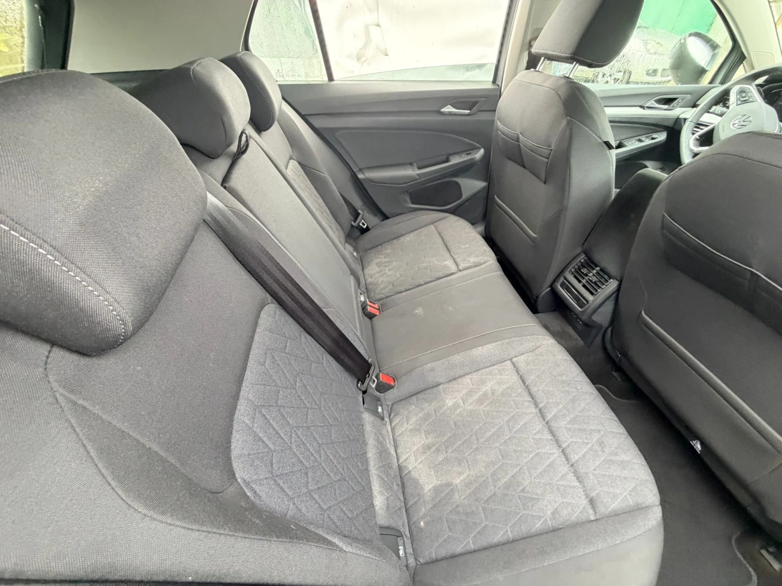 VW Golf, снимка 7 - Автомобили и джипове - 53864368