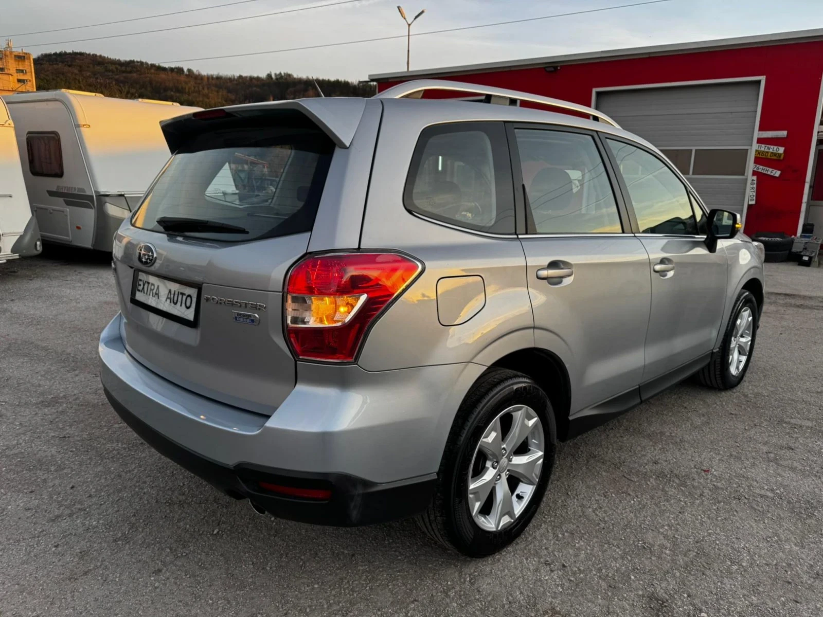Subaru Forester 2.0D, 4Х4, АВТОПИЛОТ, КАМЕРА, ПОДГРЕВ, снимка 5 - Автомобили и джипове - 53867864