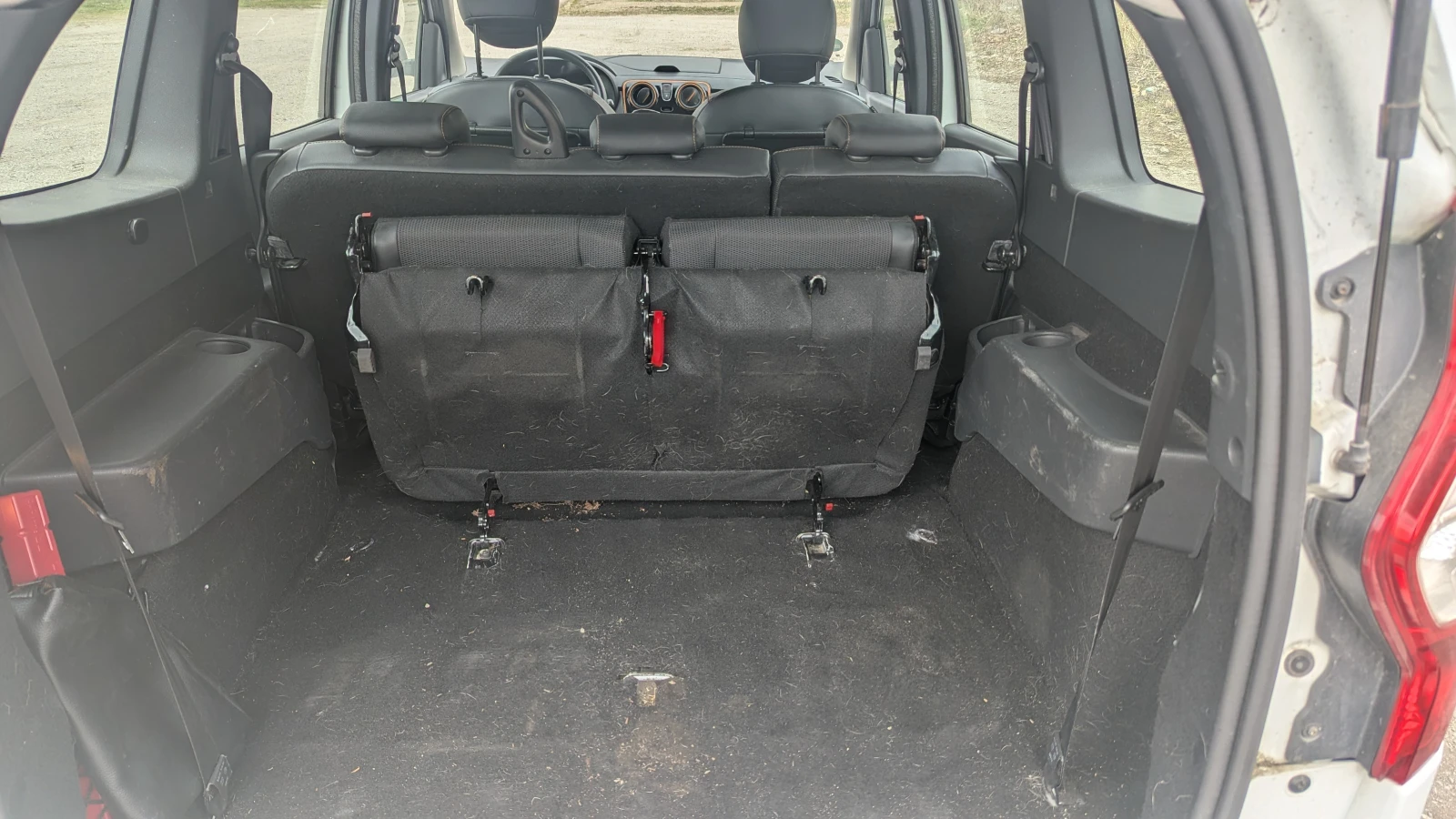 Dacia Lodgy Stepway, снимка 11 - Автомобили и джипове - 53929616