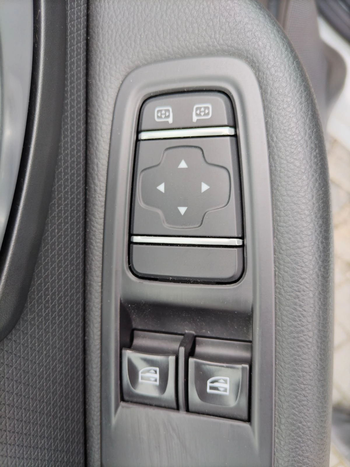 Renault Clio 1.0Tce/75к.с. Life, снимка 16 - Автомобили и джипове - 54055453