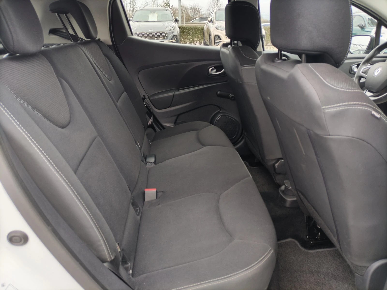 Renault Clio 0.9Tce/75к.с. N1 (3+ 1)места, снимка 14 - Автомобили и джипове - 54055453