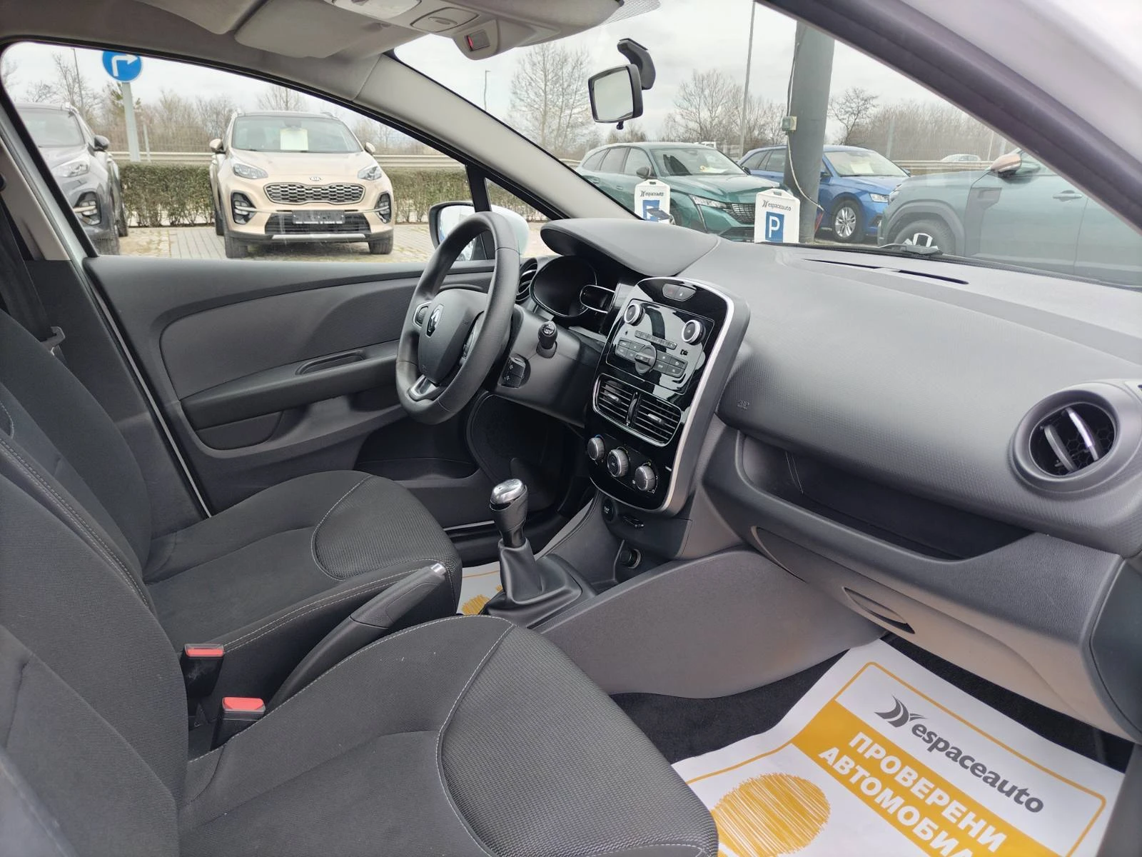 Renault Clio 1.0Tce/75к.с. Life, снимка 12 - Автомобили и джипове - 54055453