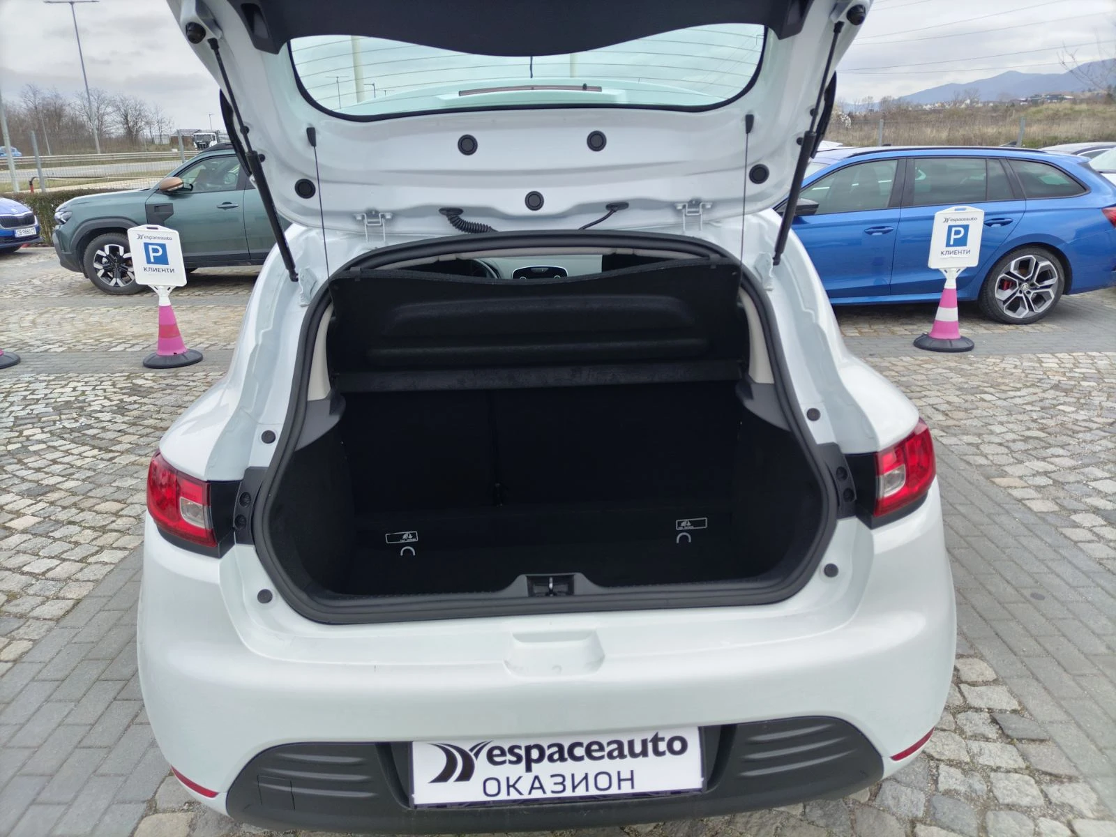 Renault Clio 1.0Tce/75к.с. Life, снимка 17 - Автомобили и джипове - 54055453