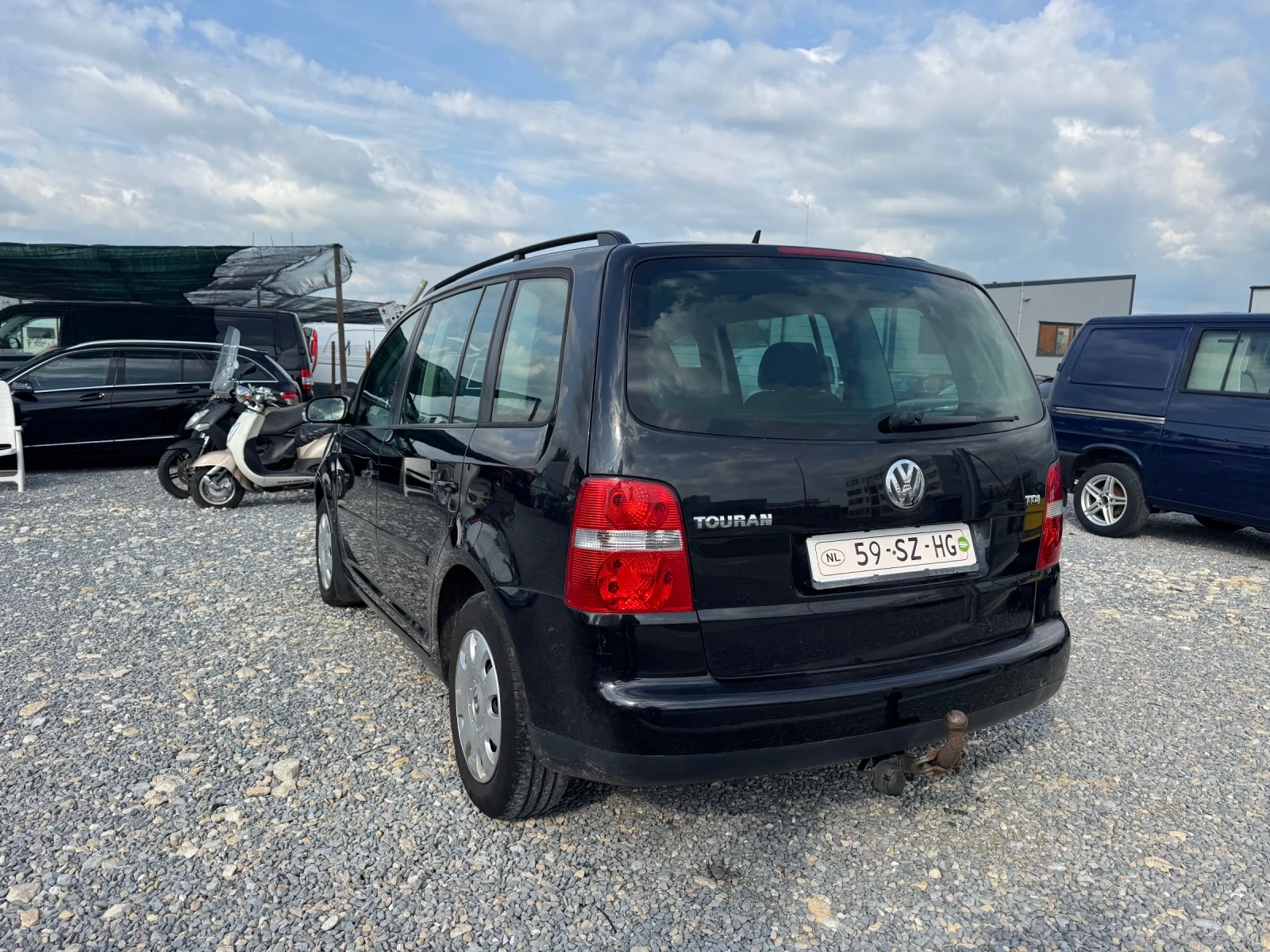 VW Touran 1.9TDI KLIMATIK, снимка 7 - Автомобили и джипове - 54657246