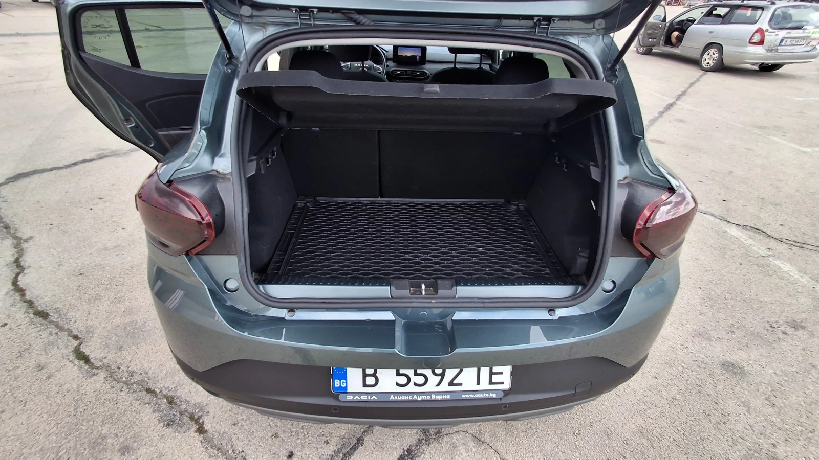 Dacia Sandero Stepway Extreme ECO-G , снимка 13 - Автомобили и джипове - 55598460