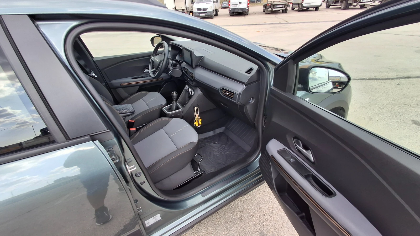 Dacia Sandero Stepway Extreme ECO-G , снимка 11 - Автомобили и джипове - 55598460