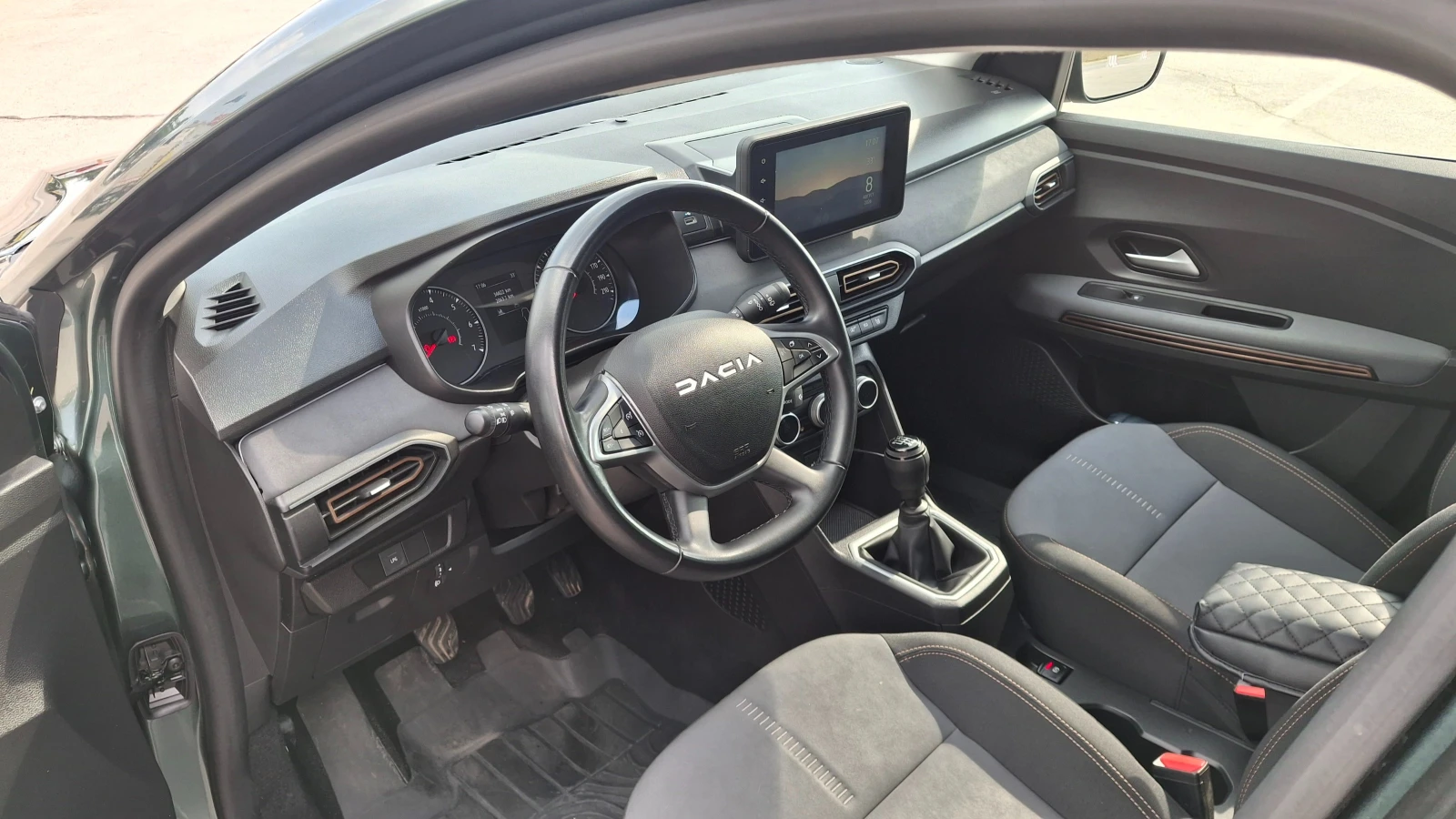 Dacia Sandero Stepway Extreme ECO-G , снимка 10 - Автомобили и джипове - 55598460