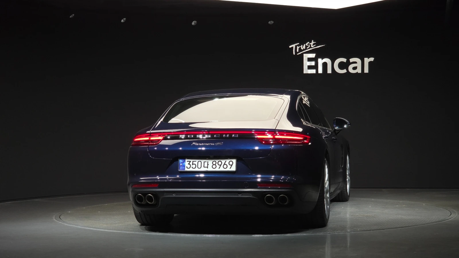 Porsche Panamera 2.9 4S | 4x4 | Кожа | 360  камера | Вентилация, снимка 4 - Автомобили и джипове - 56173899