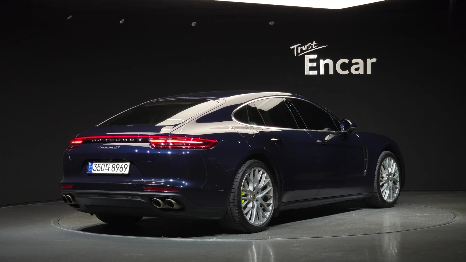 Porsche Panamera 2.9 4S | 4x4 | Кожа | 360  камера | Вентилация, снимка 2 - Автомобили и джипове - 56173899