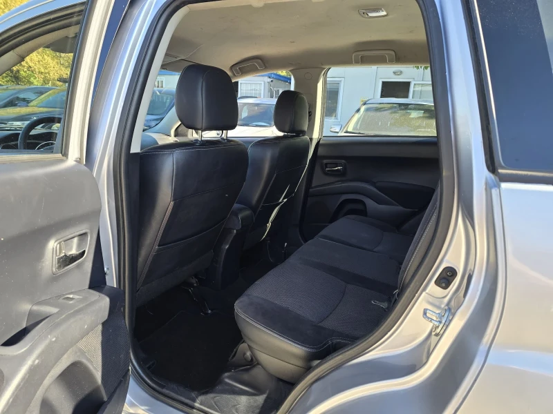 Citroen C-Crosser 2.2D 156к.с 6+ 1места Топ състояние , снимка 11 - Автомобили и джипове - 51810186