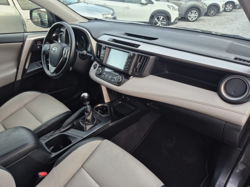Toyota Rav4 2.0 D4D, снимка 8 - Автомобили и джипове - 52665394