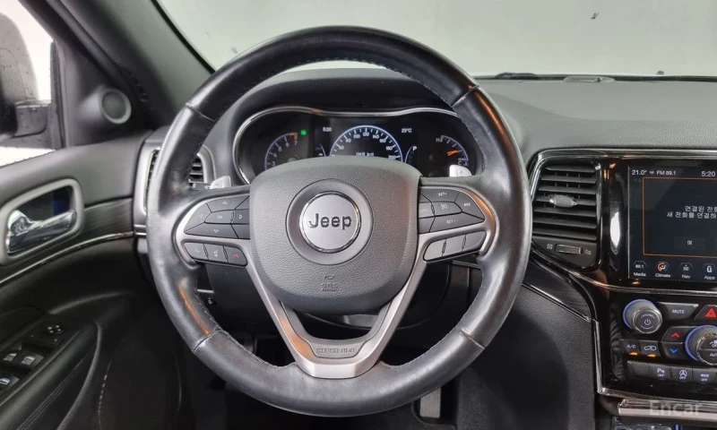 Jeep Grand cherokee, снимка 13 - Автомобили и джипове - 53206626