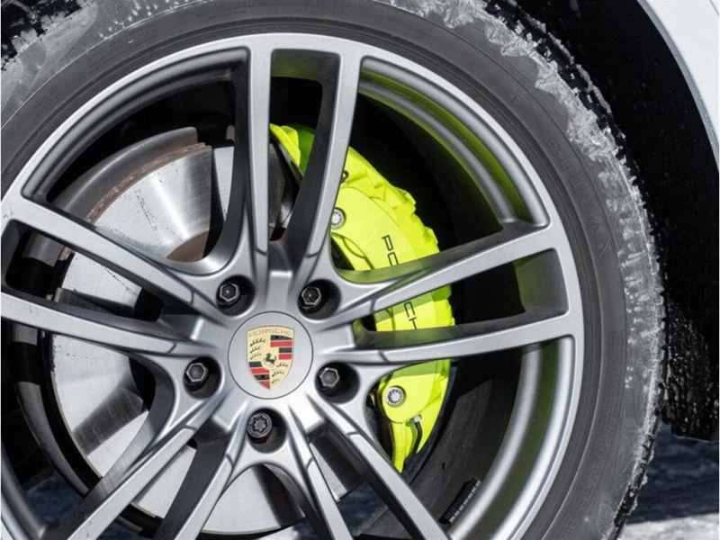 Porsche Cayenne  Platinum Edition E-Hybrid AWD CARFAX АВТО КРЕДИТ , снимка 15 - Автомобили и джипове - 53260493