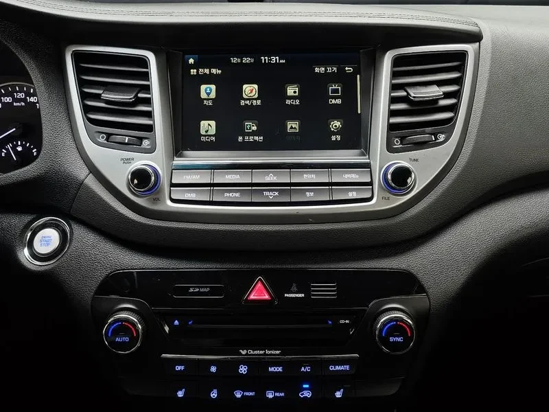 Hyundai Tucson 2.0 4WD MODERN, снимка 16 - Автомобили и джипове - 55558739