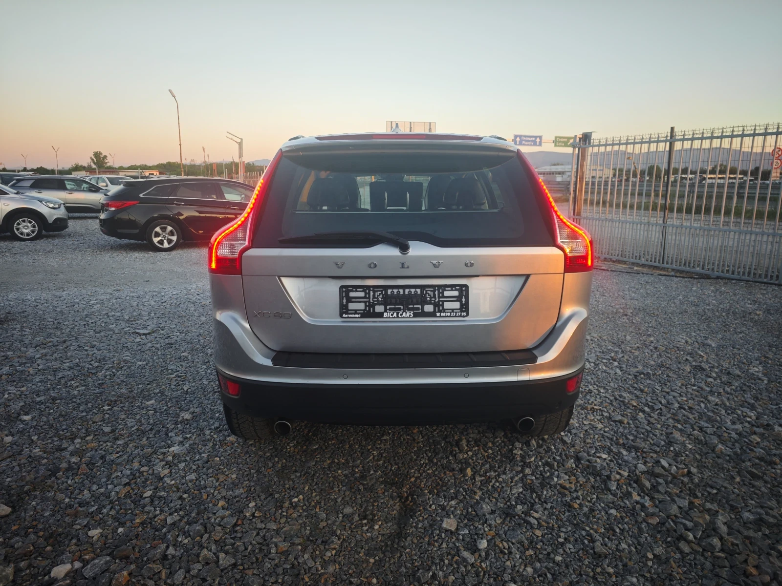 Volvo XC60 2.4D D5 - изображение 3