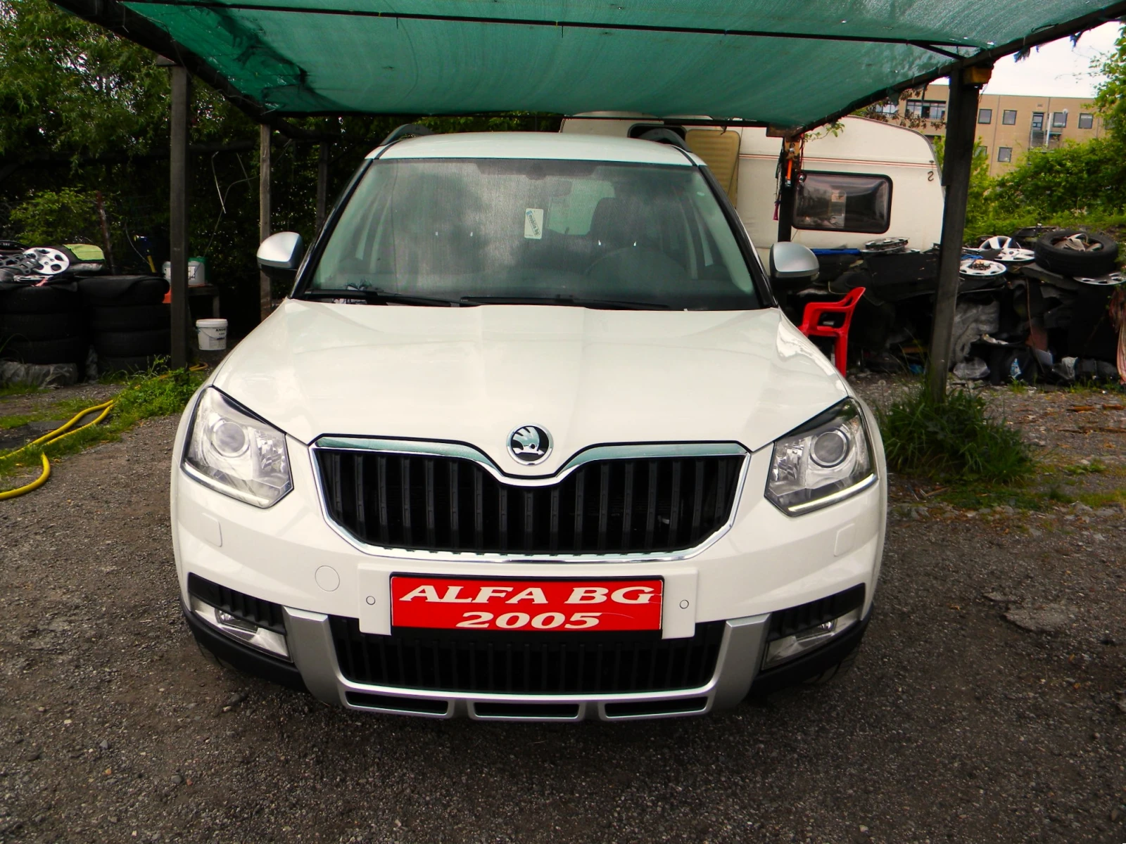 Skoda Yeti 2.0TDI* FACE LIFT* КАТО НОВА* EURO6B - изображение 2