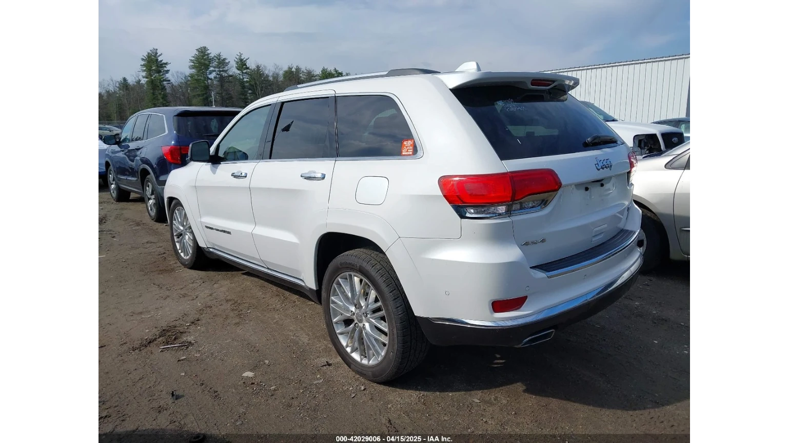 Jeep Grand cherokee SUMMIT * ДИСТ * ПАНО * 360 * HARMАN/KARDON - изображение 7