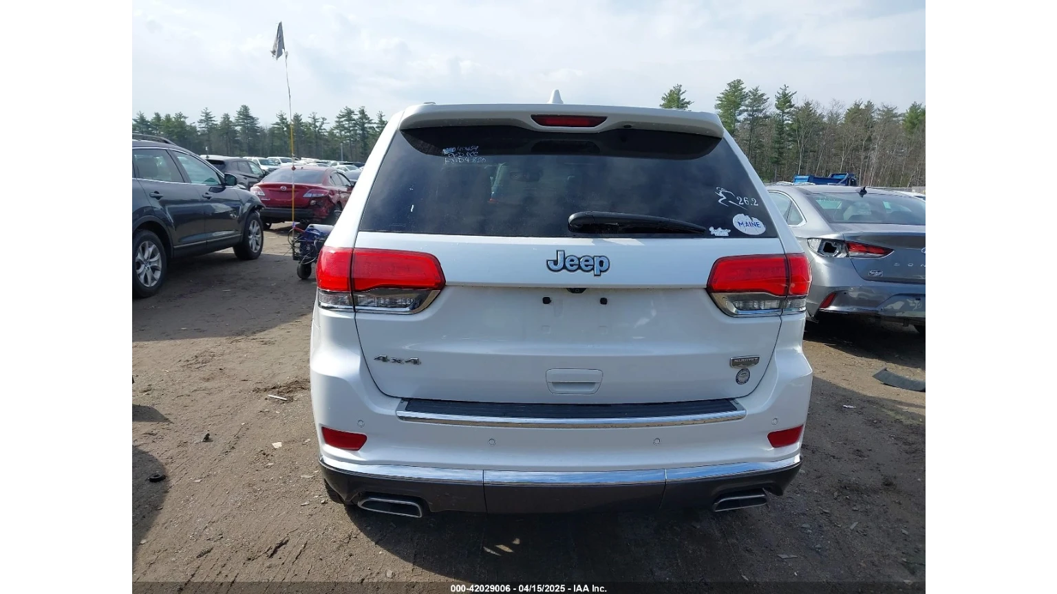 Jeep Grand cherokee SUMMIT * ДИСТ * ПАНО * 360 * HARMАN/KARDON - изображение 8