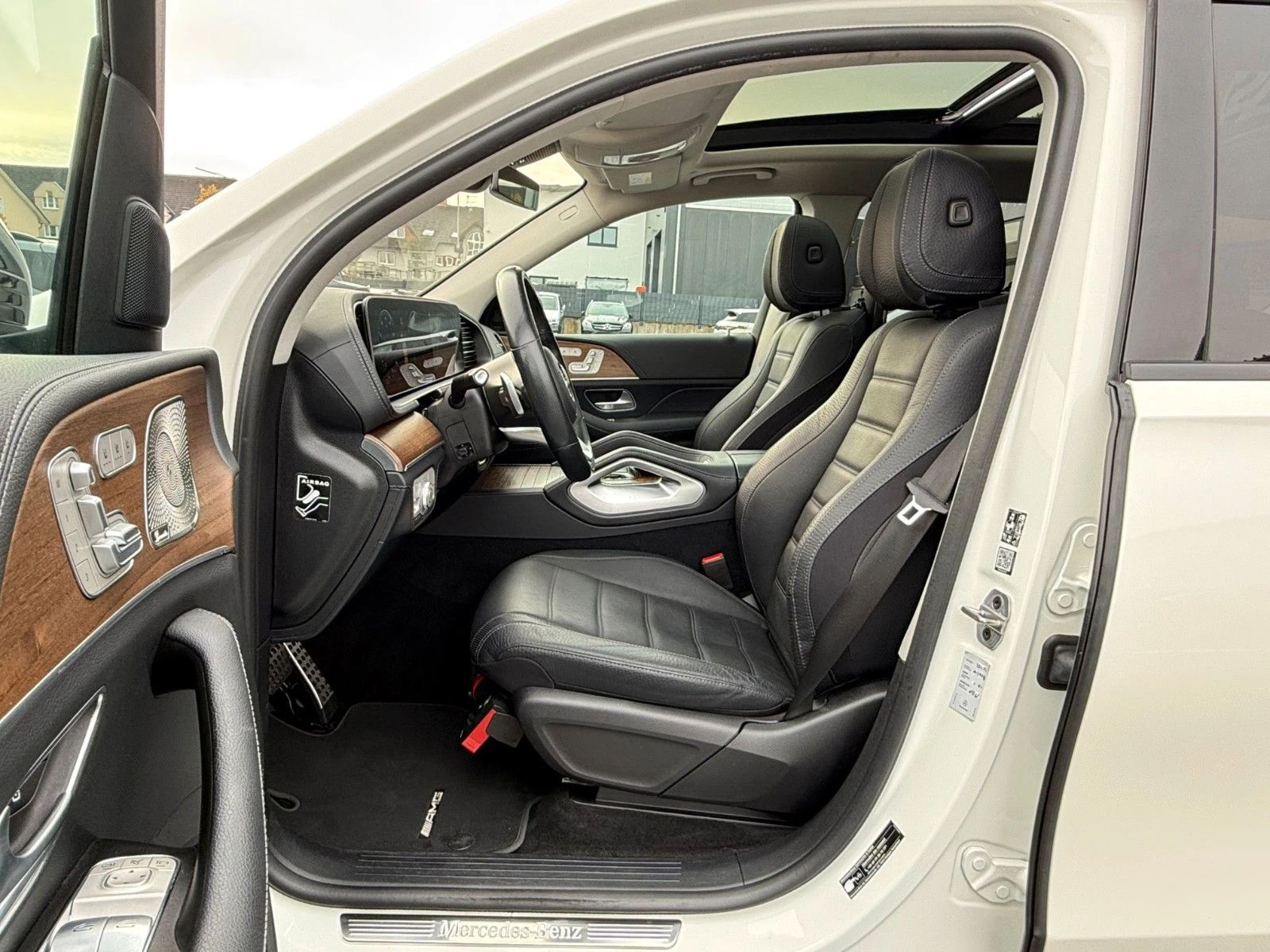 Mercedes-Benz GLS 400 AMG/330HP/EXCLUISVE/TV/360/PANO/AMBI/HUD/LED/511v - изображение 9