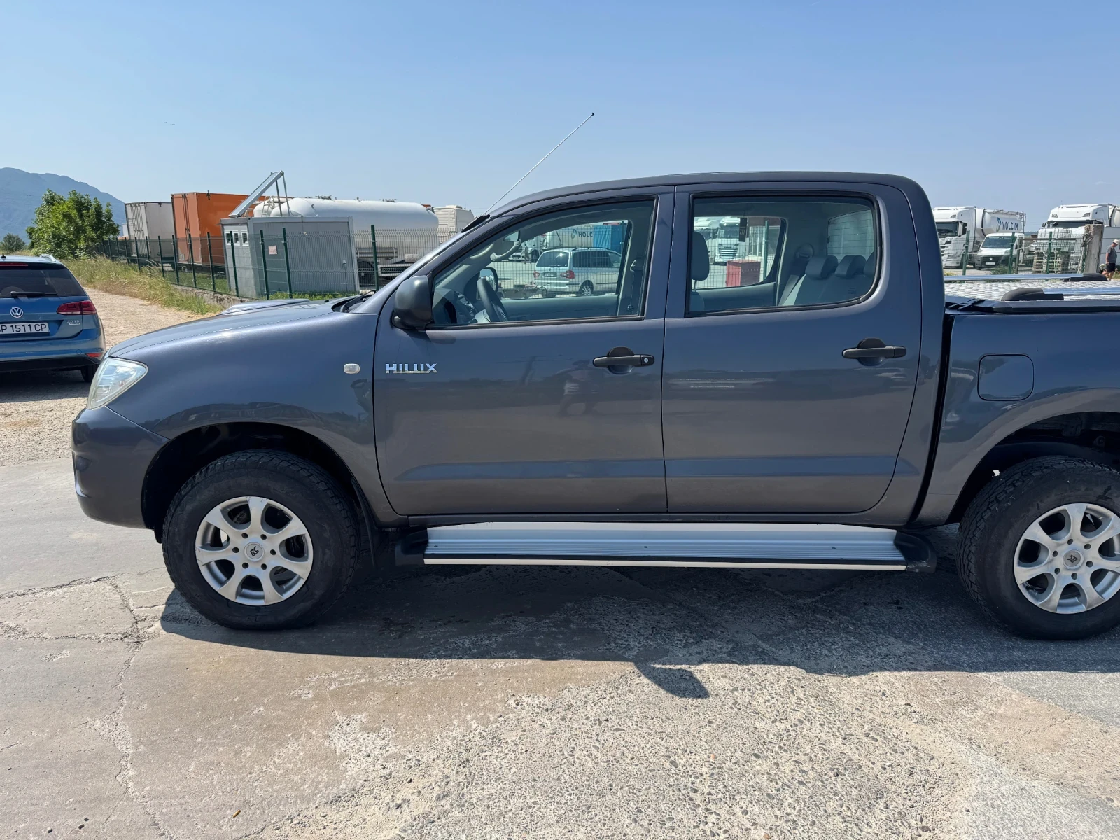 Toyota Hilux 2.5D4D KLIMA - изображение 2
