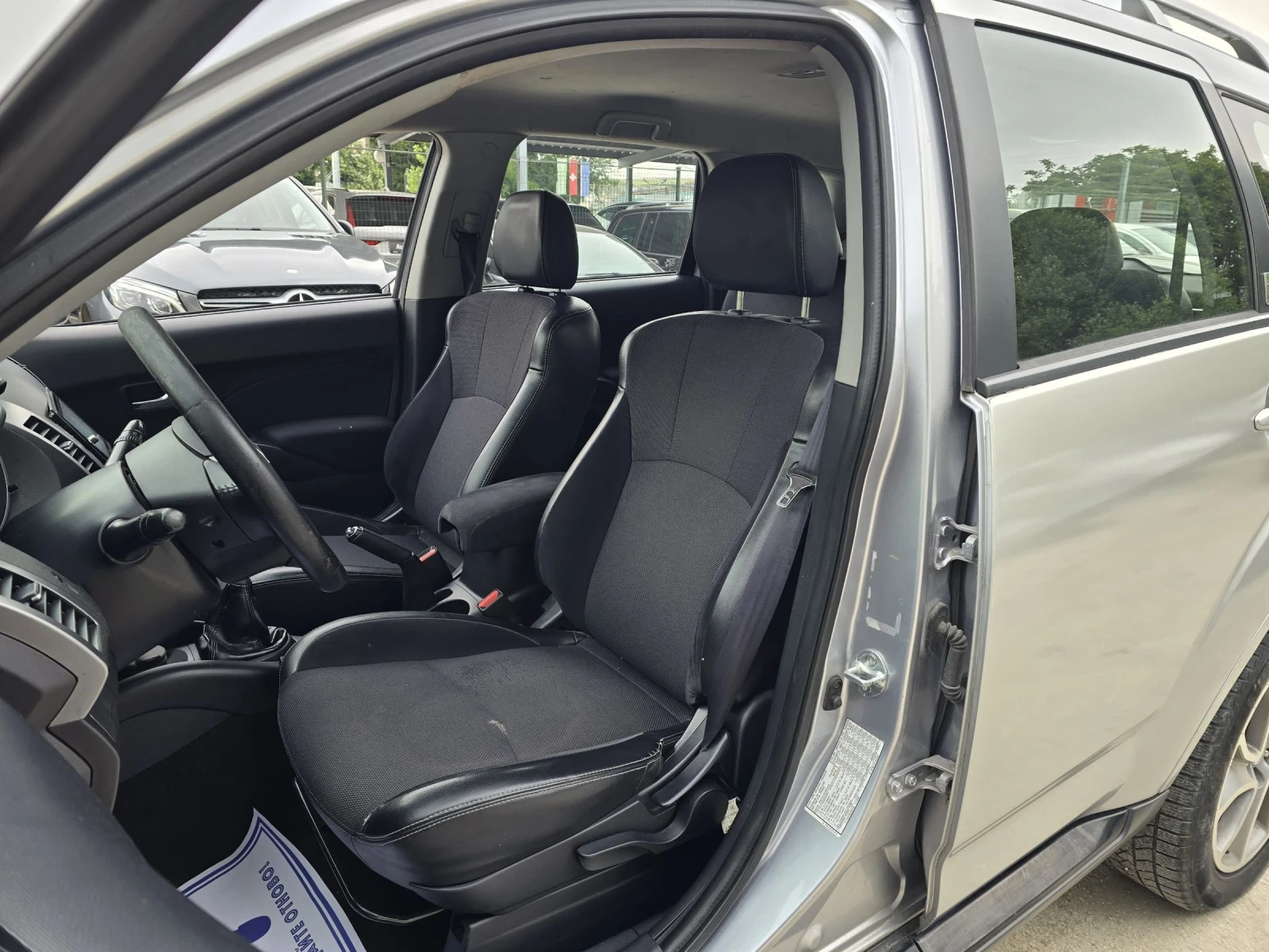 Citroen C-Crosser 2.2D 156к.с 4х4 6+ 1места Топ състояние , снимка 10 - Автомобили и джипове - 51810186