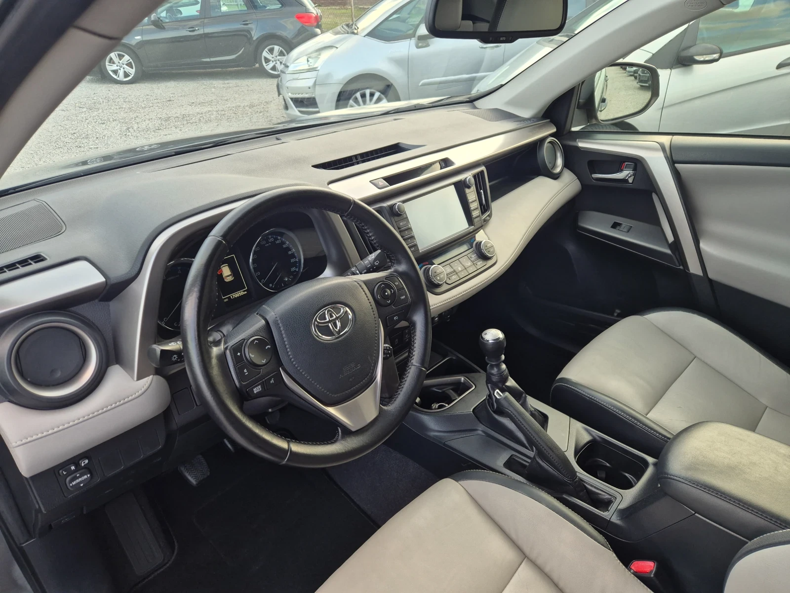 Toyota Rav4 2.0 D4D - изображение 5