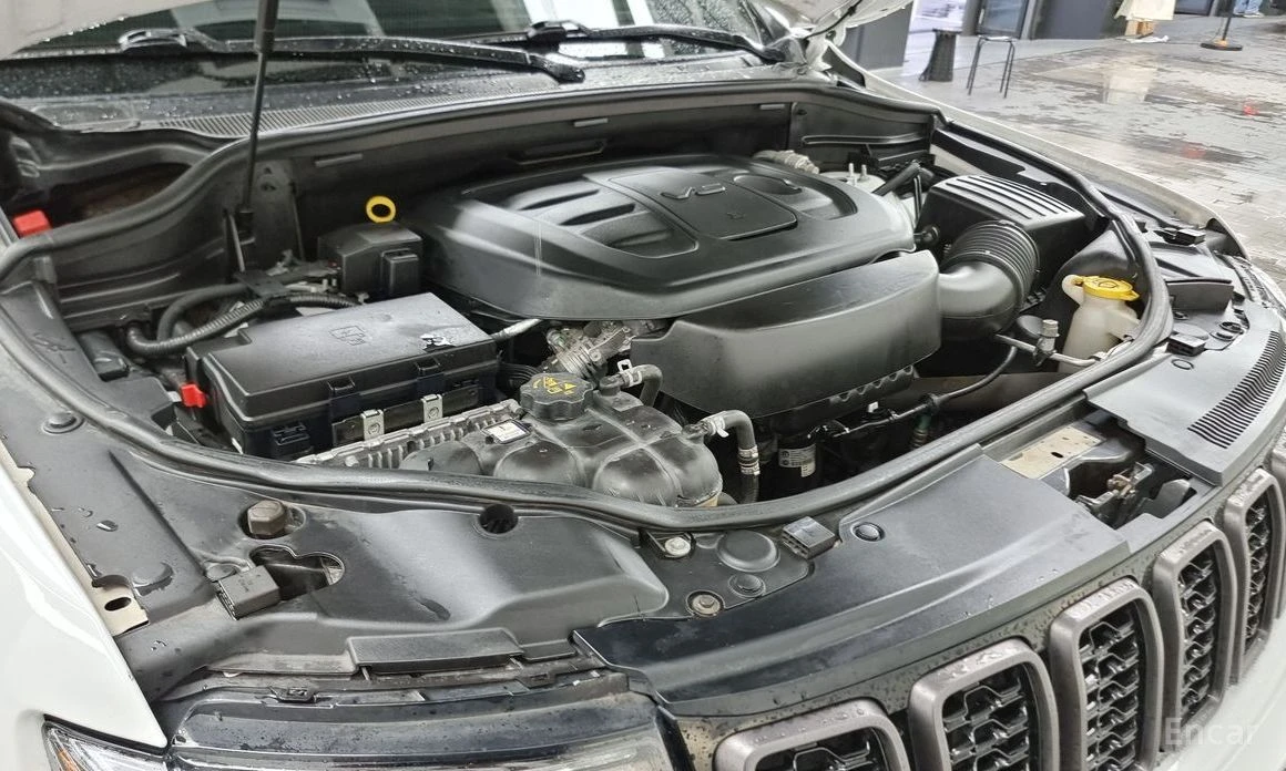 Jeep Grand cherokee  - изображение 6