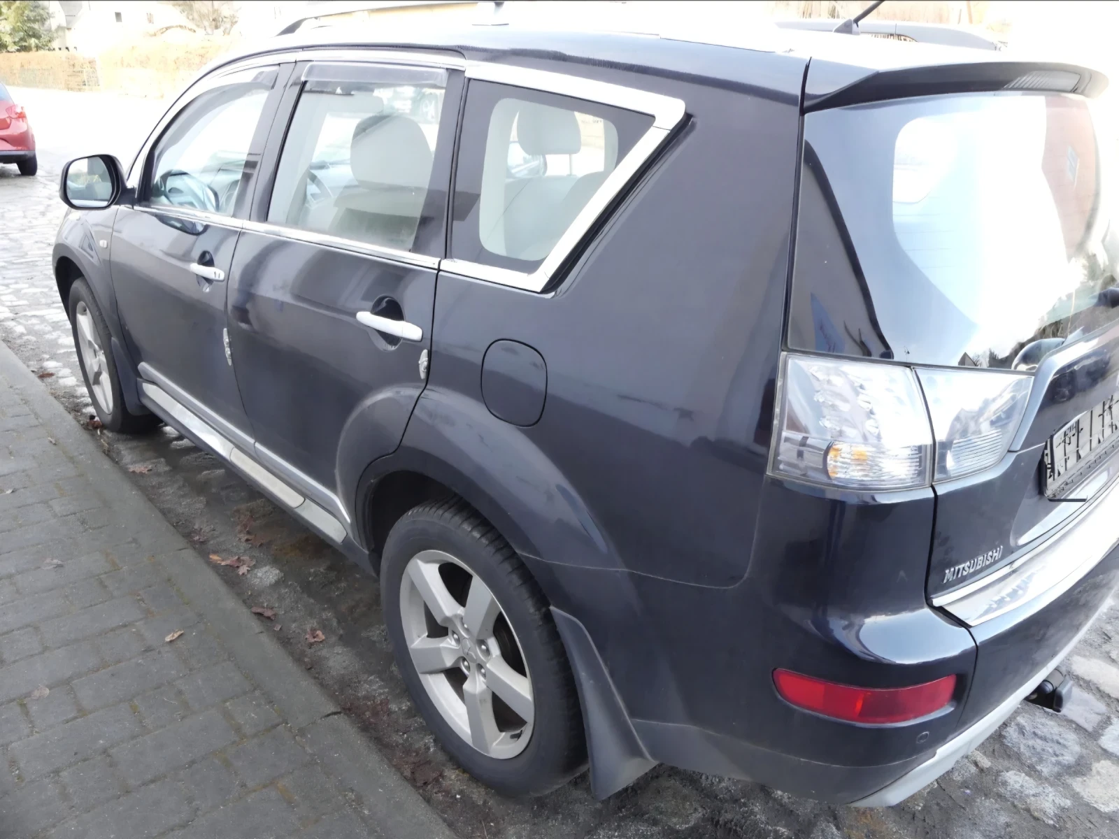 Mitsubishi Outlander 2, 4* 170* AC* NAVI* PDC* КОЖА* TUV* AUT-4* 4 - изображение 2