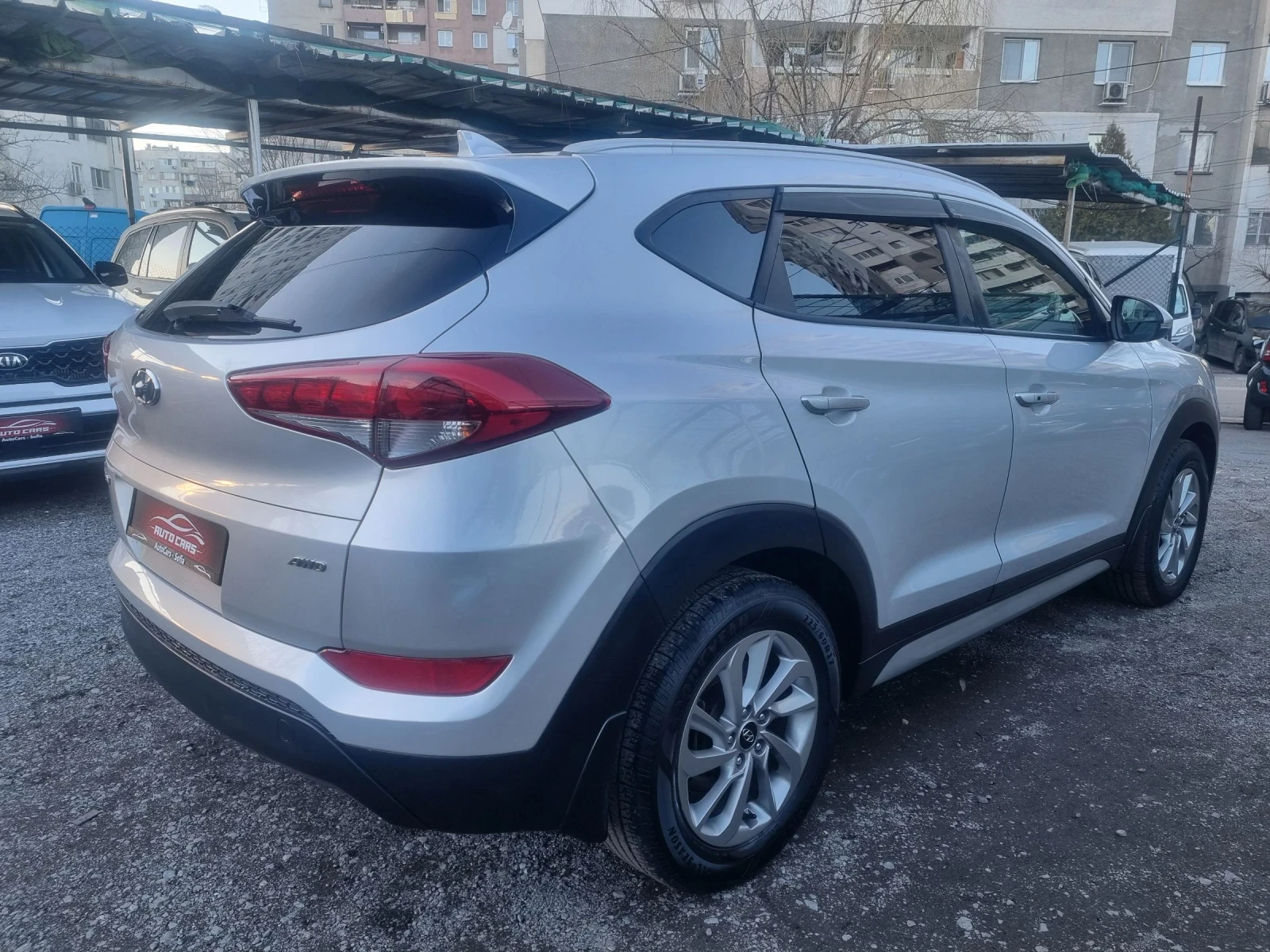 Hyundai Tucson 2.0* AWD*  - изображение 7