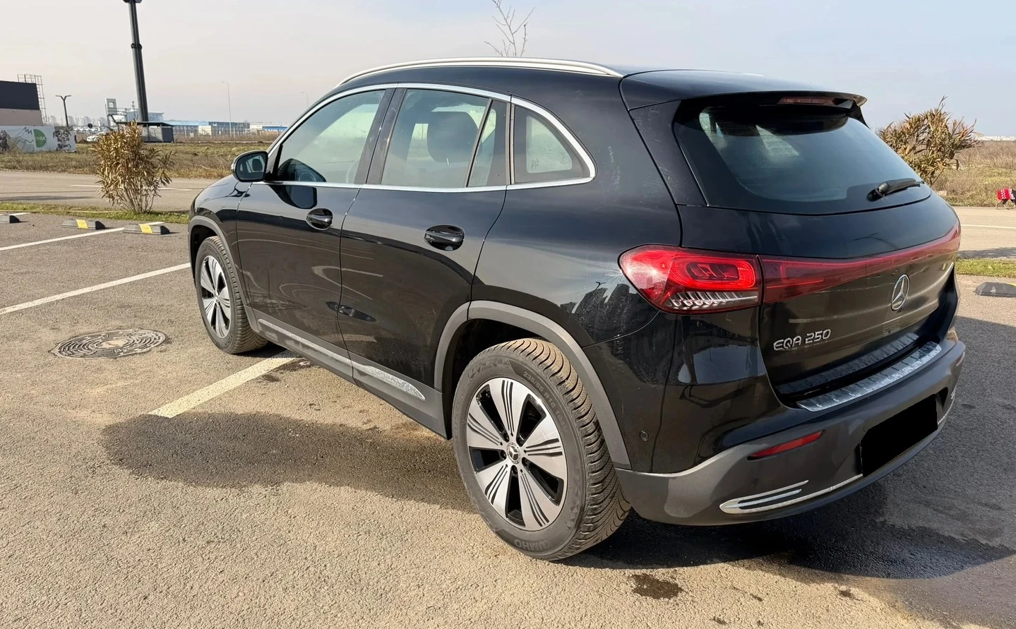 Mercedes-Benz EQA 250, снимка 3 - Автомобили и джипове - 53858335