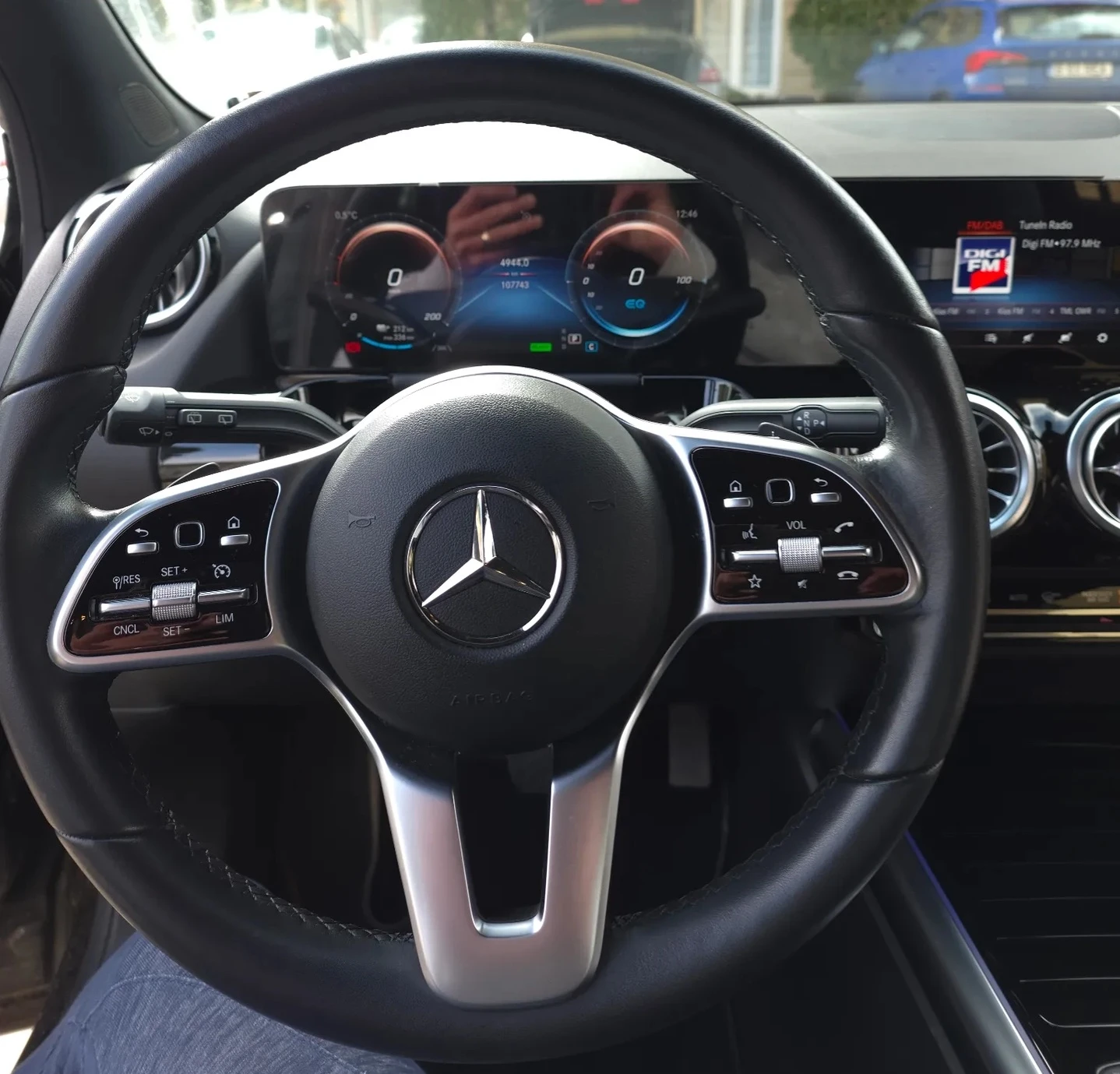 Mercedes-Benz EQA 250, снимка 6 - Автомобили и джипове - 53858335