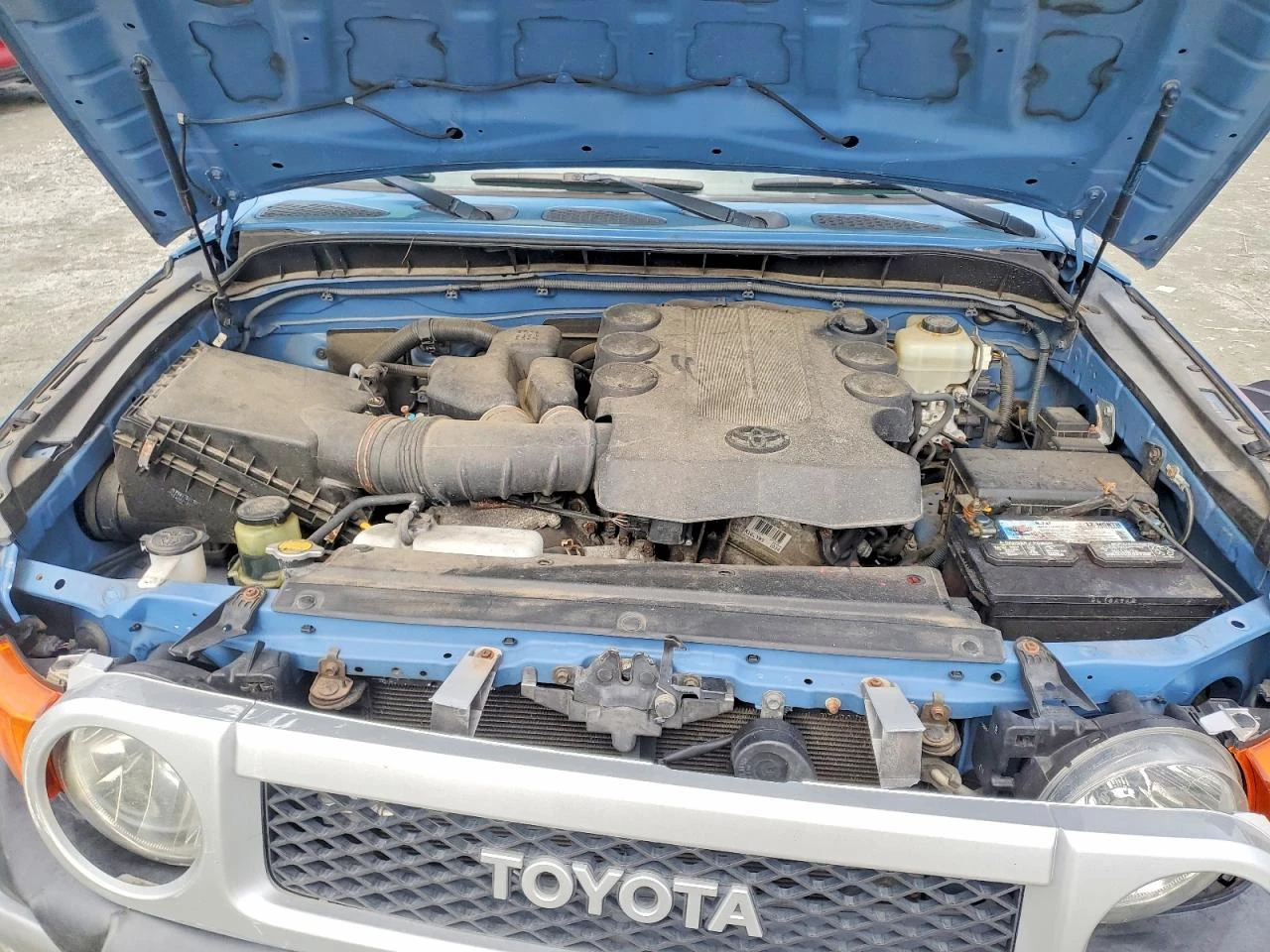 Toyota Fj cruiser 4.0l, снимка 11 - Автомобили и джипове - 53941314
