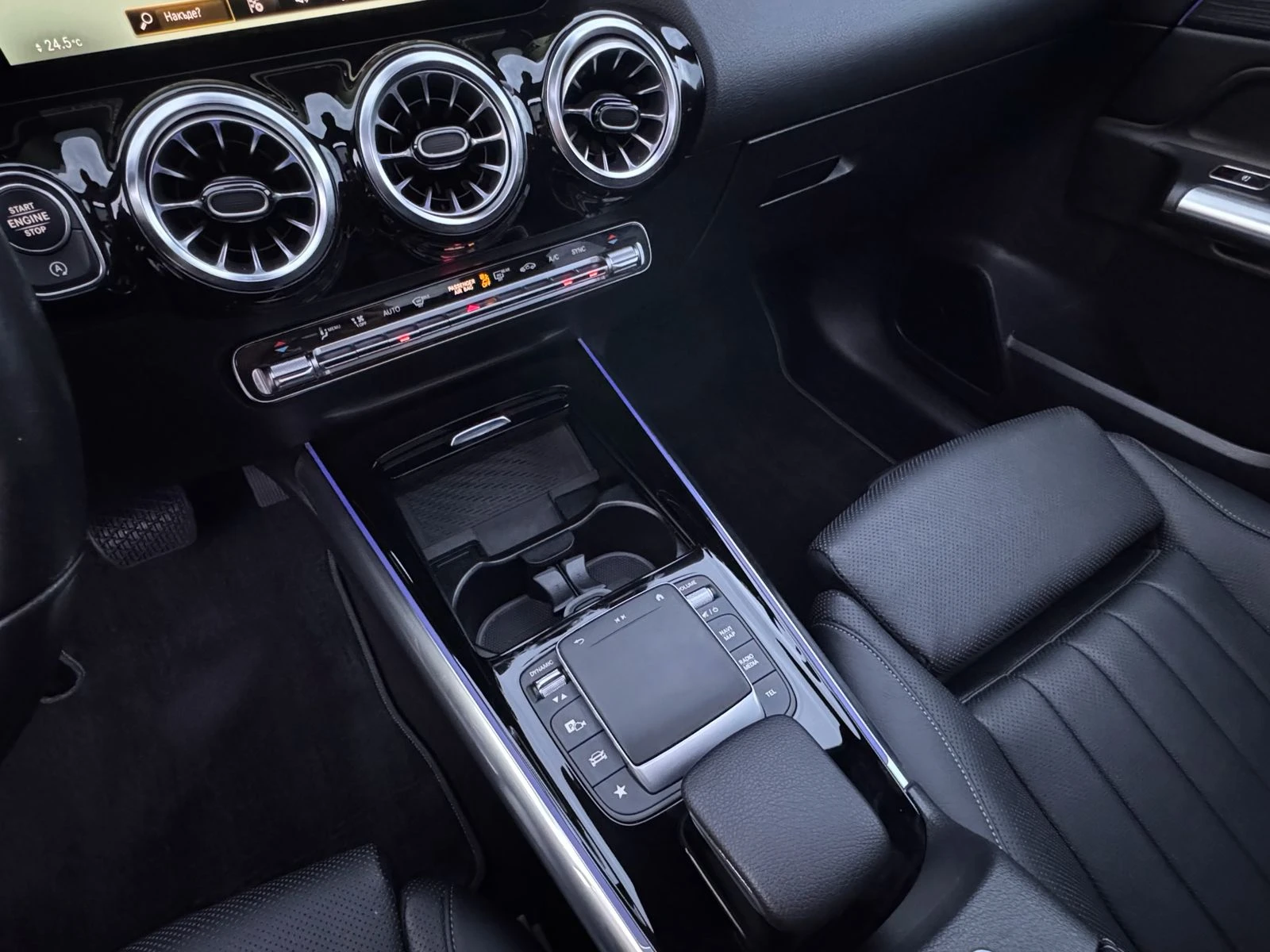 Mercedes-Benz GLA 250AMG Panorama Distr Keyless Head-up Cam360, снимка 13 - Автомобили и джипове - 54062629