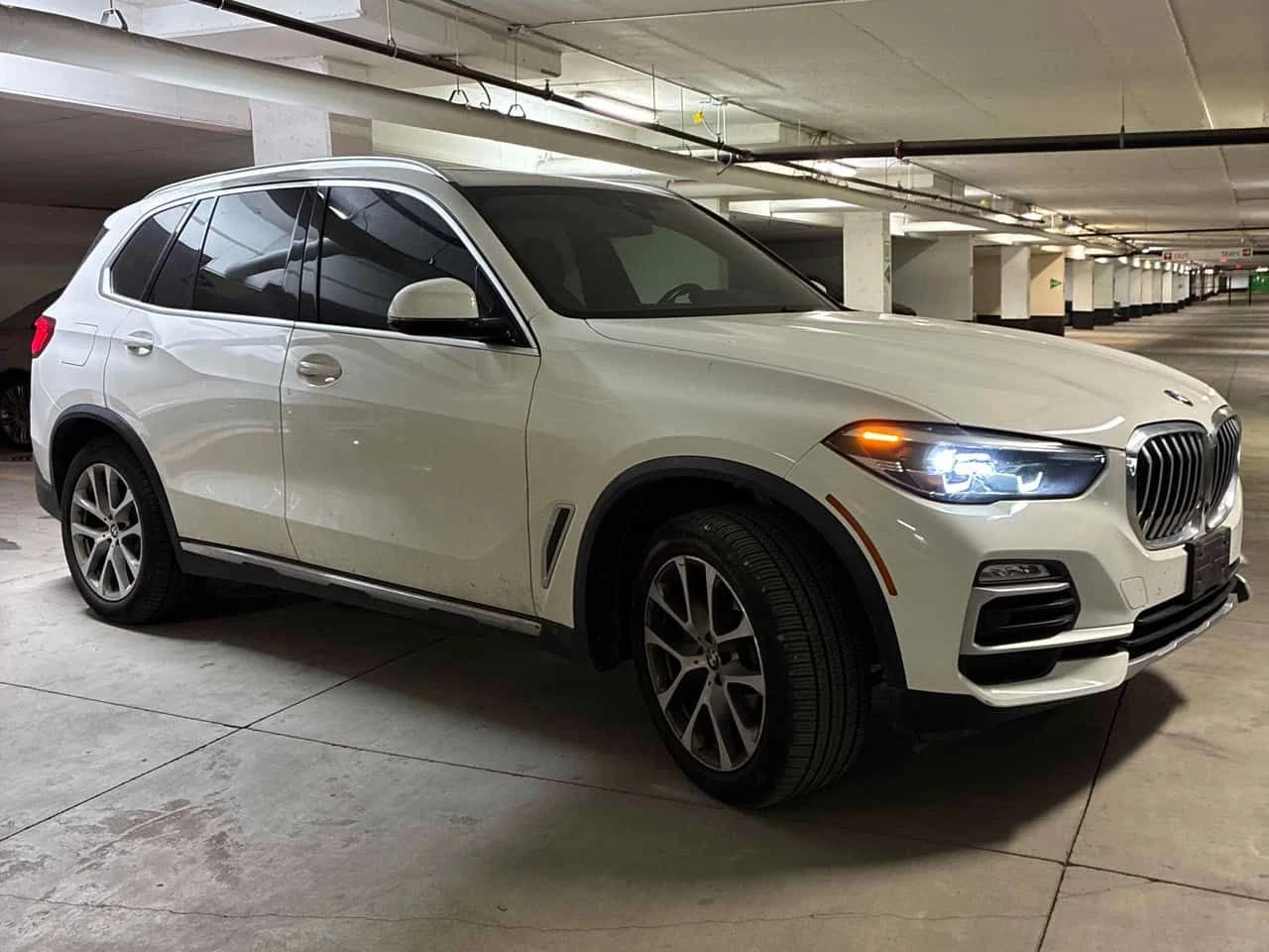 BMW X5 * xDrive40i * CARFAX * БЕЗ ПЪРВОНАЧАЛНА ВНОСКА, снимка 3 - Автомобили и джипове - 54703311