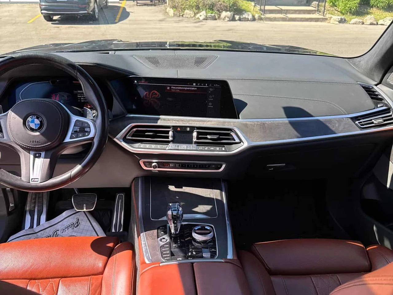 BMW X7 | DISTRONIC | МАСАЖИ | HUD | SWAROVSKI | H K | , снимка 9 - Автомобили и джипове - 54827109