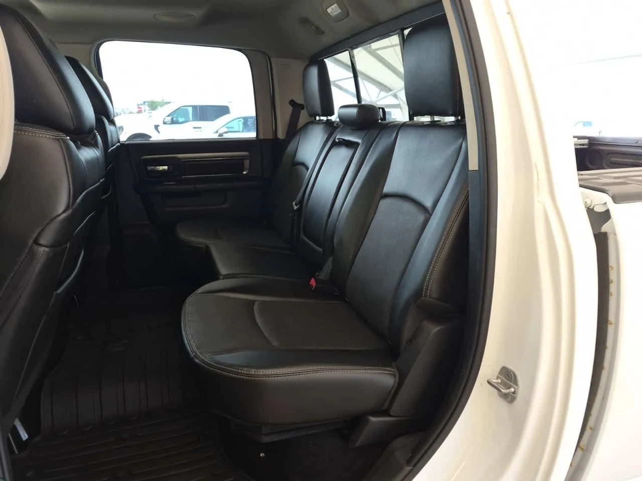 Dodge RAM 1500 * SPORT CREW CAB SHORT BED* АВТОКРЕДИТ * , снимка 12 - Автомобили и джипове - 55606822