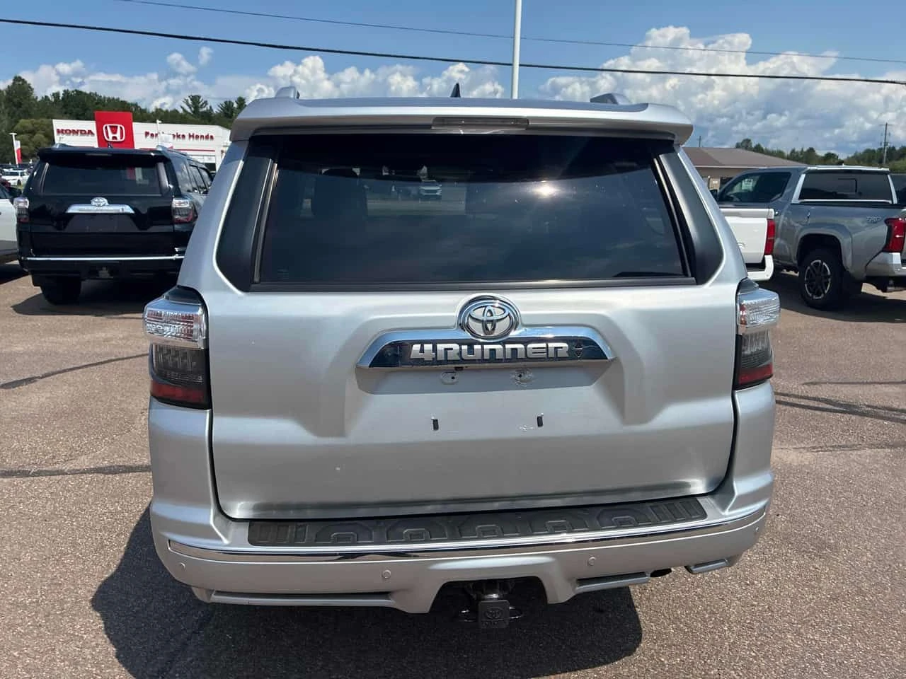 Toyota 4runner * 4WD * CARFAX * ОПЦИЯ ЗА ФИНАНСИРАНЕ, снимка 4 - Автомобили и джипове - 55668122