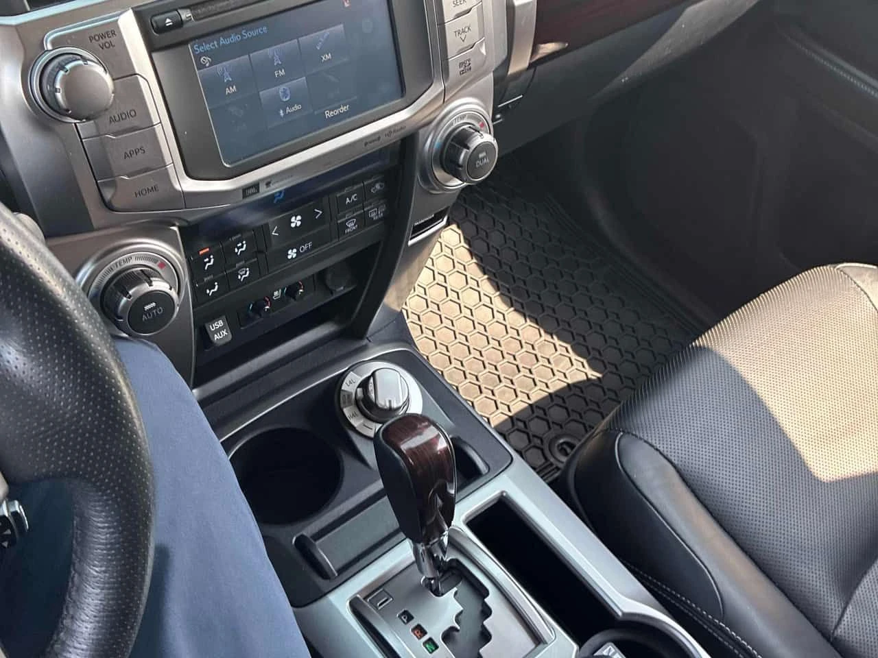 Toyota 4runner * 4WD * CARFAX * ОПЦИЯ ЗА ФИНАНСИРАНЕ, снимка 9 - Автомобили и джипове - 55668122