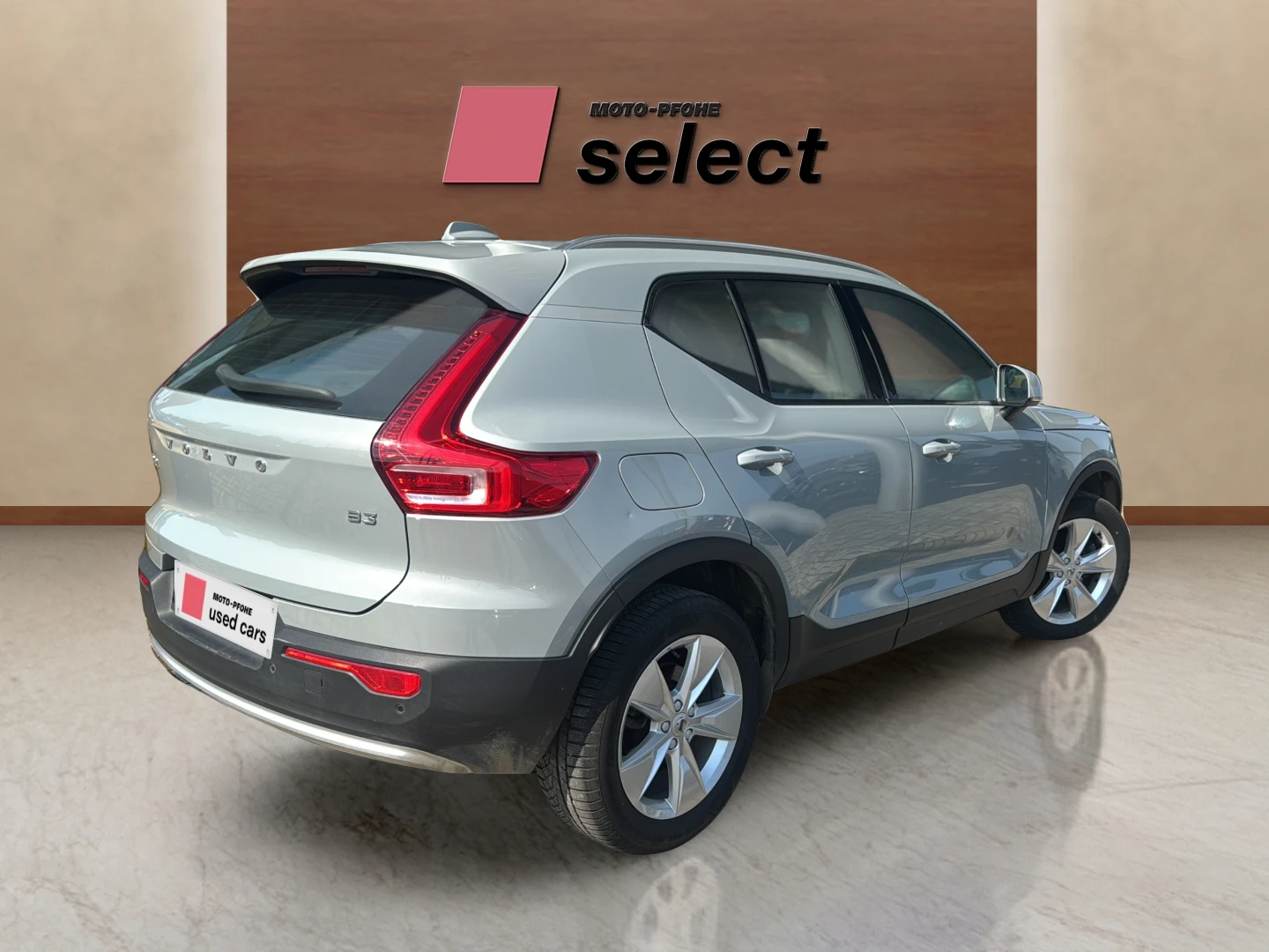 Volvo XC40 2.0L B3, снимка 4 - Автомобили и джипове - 55994834