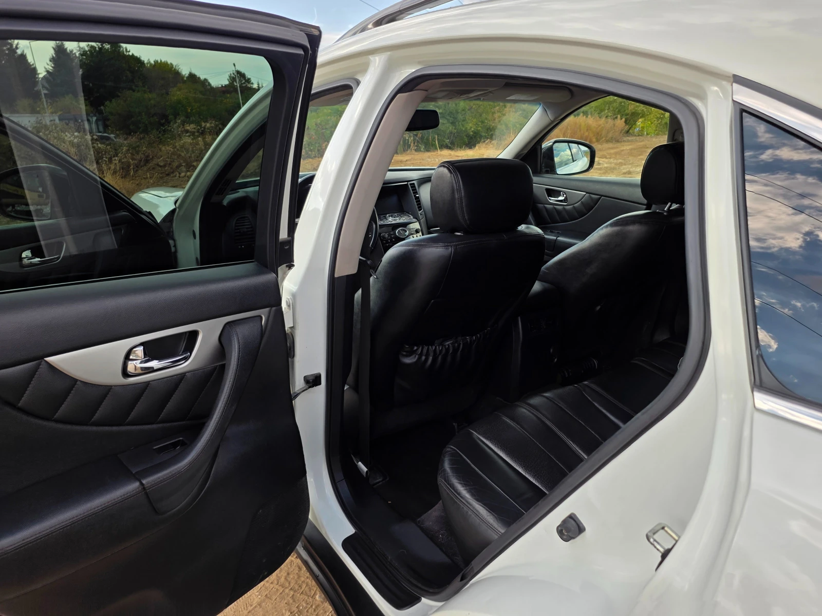 Infiniti QX70 QX70S AWD Premium | Mobile.bg � ����������� 13