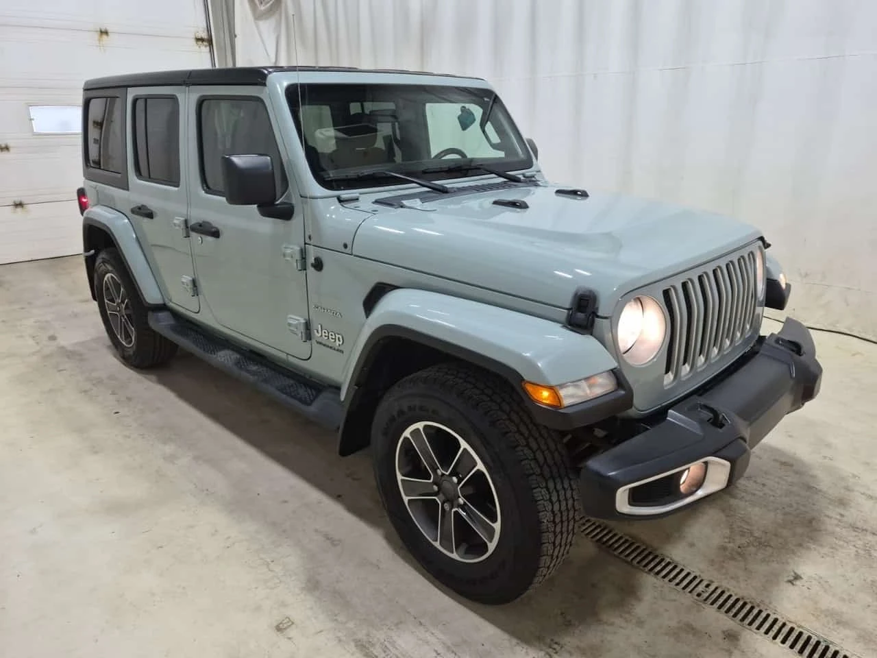 Jeep Wrangler SAHARA * CARFAX * ���������� *  | Mobile.bg � ����������� 2