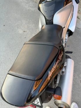 Yamaha YZF-R1, снимка 6