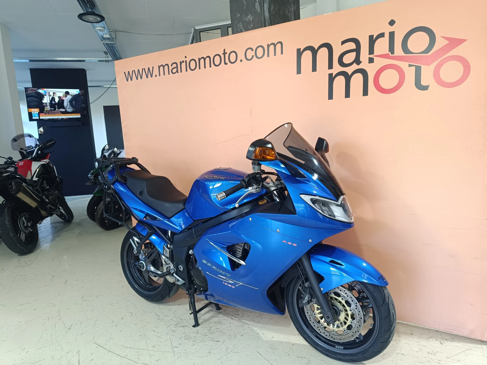 Triumph Sprint 1050ST ABS, снимка 2 - Мотоциклети и мототехника - 54300184