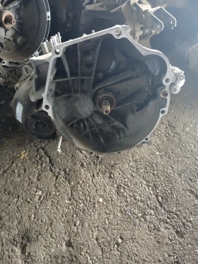 JVF7-1010290 скорости ръчни Honda FR-V 2.2 дизел , снимка 1