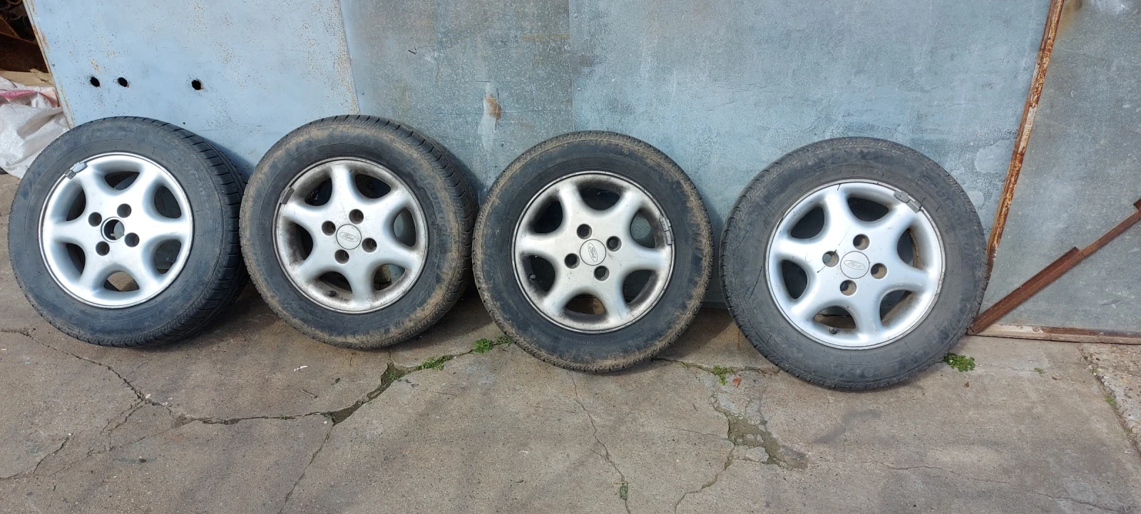 ���� � ������ 175/65R14 �� Ford Escort | Mobile.bg � ����������� 9